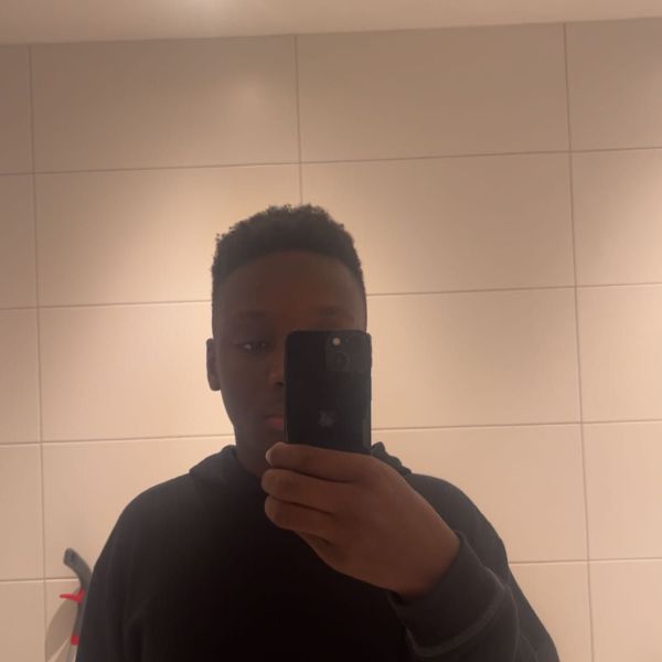 Huisdierenoppas Joshua uit Ijmuiden
