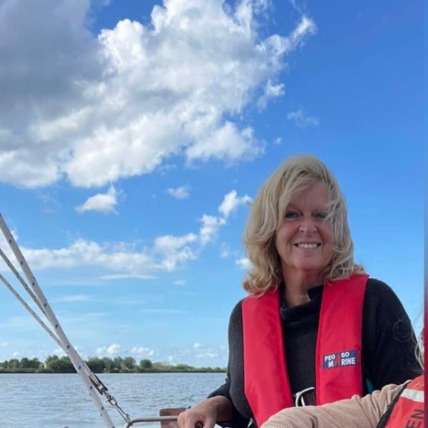 Hondenoppas Anneke uit Den Haag