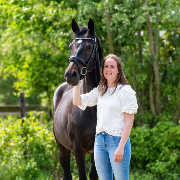 Huisdierenoppas Romy uit Nieuw-Vennep