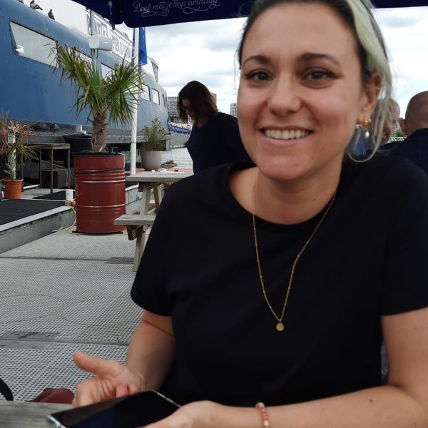 Hondenoppas Debby uit Amsterdam