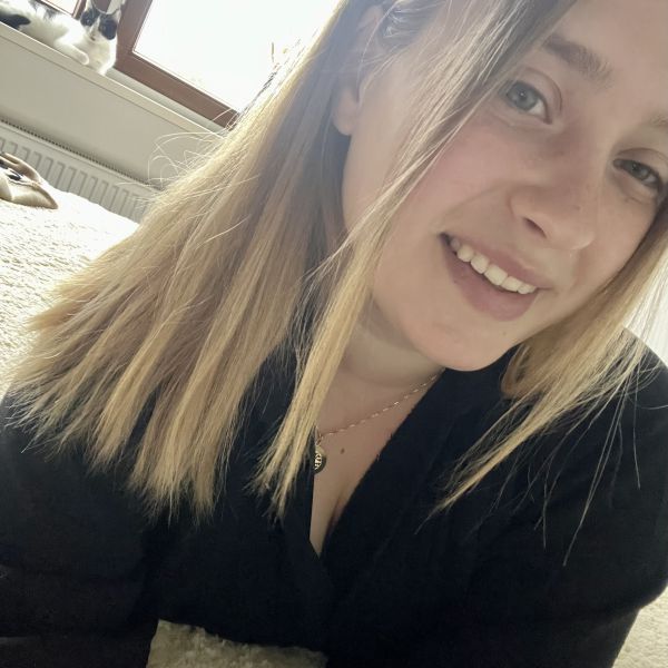 Huisdierenoppas Karin uit Haarsteeg