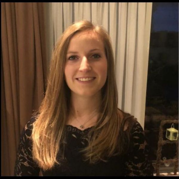 Huisdierenoppas Cindy uit Mill